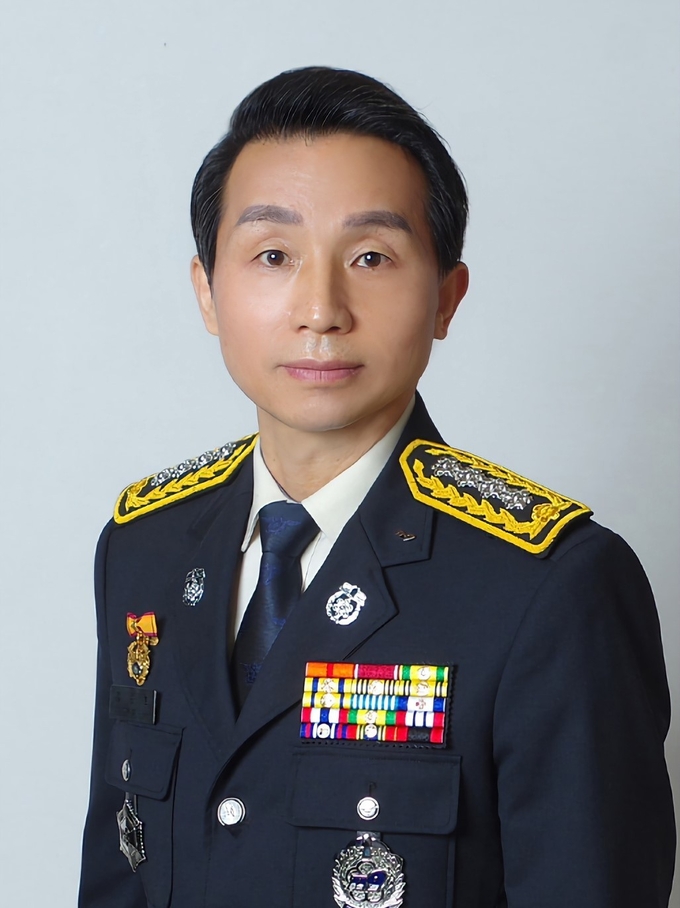 김윤호 구리소방서장.(사진=구리소방서 제공)