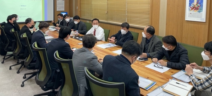 SK하이닉스는 여주시에서 조성하는 산업단지에 반도체 기업이 유치될 수 있도록 노력하고 용인시 수준의 지역 상생 사회공헌사업을 2025년부터 시행키로 했다.(사진=여주시 제공)
