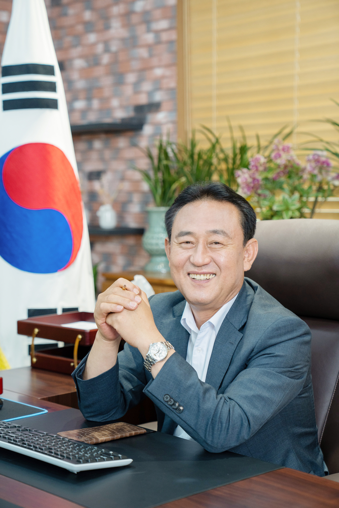 이충우 여주시장(사진=여주시 제공)