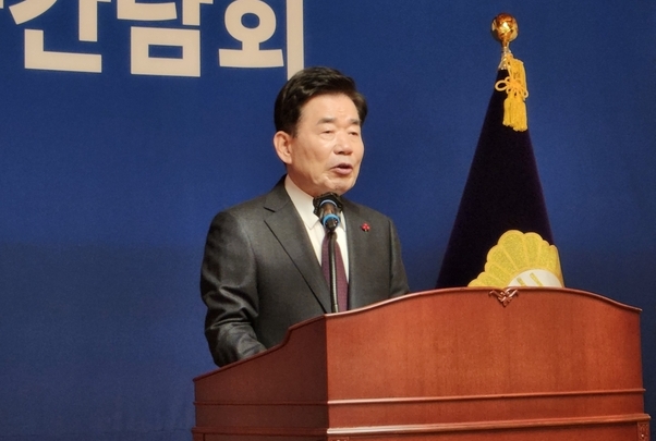 김진표 국회의장이 11일 국회 사랑재에서 신년 기자간담회를 열고 발언하고 있다. (사진=김한별 기자)