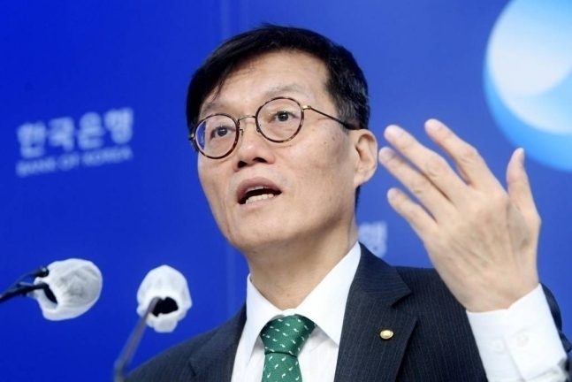 이창용 한국은행 총재가 지난달 20일 서울 중구 한국은행 기자실에서 열린 2022년 하반기 물가설명회에서 물가안정목표 운영상황에 관해 설명하고 있다. (사진=공동취재단)