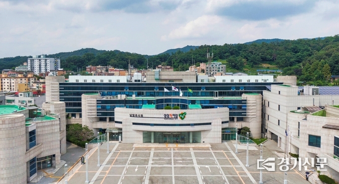 남양주시는 새해들어 더욱 깨끗한 수돗물 공급을 위해 노후 주택의 옥내 수도관 개량을 위한 공사 비용을 대폭 지원하기로 했다. 올해에는 대폭 늘여 750세대에 6억 6,400만 원을 지원할 예정이다. (사진=남양주시 제공)