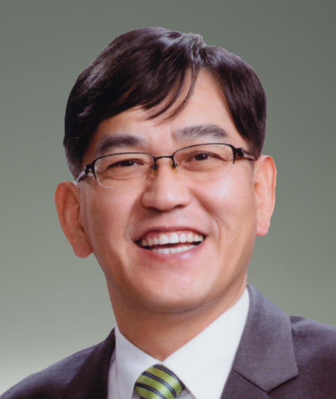 경기도의회 첫 개방형 사무처장에 임명된 김종석 전 도의원. (사진=경기도의회 제공)