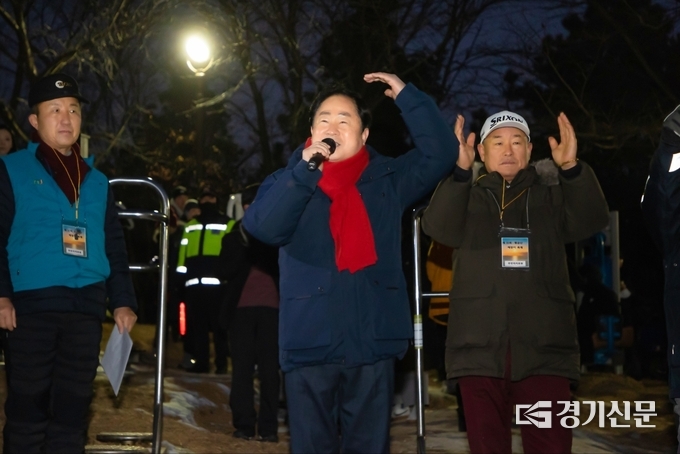 3년 만에 열린 남양주시 황금산축제에서 주광덕 시장이 인사를 하고 있다.(사진=남양주시 제공)