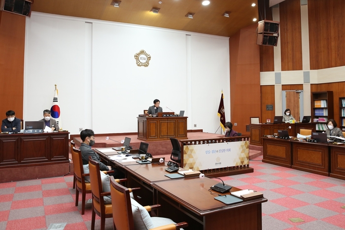 군포시의회 의회운영위원회는 2월 10일 오후, 제1차 회의를 열고 제266회 임시회 의사일정을 협의․결정했다.(사진=군포시의회 제공)