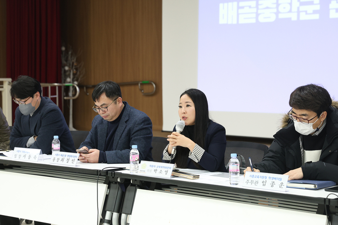 박소영 의회운영위원장, 배곧1동장, 시흥시 대중교통과, 시흥시교육지원청 관계자, 학부모 등 30여 명이 참석해 배곧중학군 학생들의 원거리 통학 대책 마련의 시급성을 공감하며 통학 여건 개선을 위한 의견을 나눴다.(사진=시흥시의회 제공)