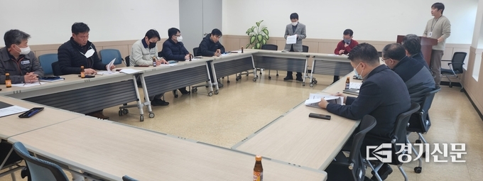 남양주시 다산행정복지센터는 지난 7일 지역의 대형 건설업체 관계자를 대상으로 철저한 해빙기 안전진단을 강조하고 환경문제를 해소하기 위한 간담회를 가졋다.(사진=남양주시 제공)