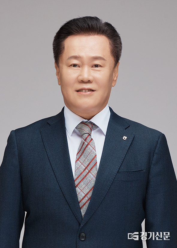 구리시농협 조합장 선거에서 당선된 최점수 조합장.(사진=구리농협 제공)