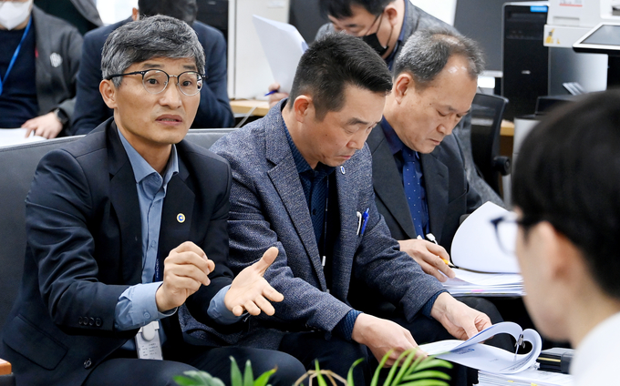 최태안 도시계획국장이 9일 시청 기자실에서 도시계획국 소관 현안과 관련해 기자간담회를 하고 있다. ( 사진 = 인천시 제공 )