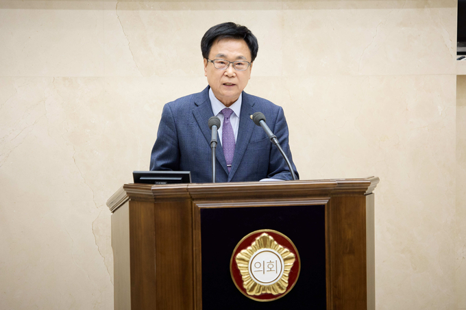 김영식 의원이 9일 제271회 임시회 제1차 본회의에서 5분 자유발언을 하고 있다.(사진=용인시 제공)