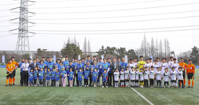 시흥시민축구단은 지난 11일 정왕동 체육공원에서 ‘2023년 시흥시민축구단 K3리그 홈개막전이 열렸다.(사진=시흥시 제공).