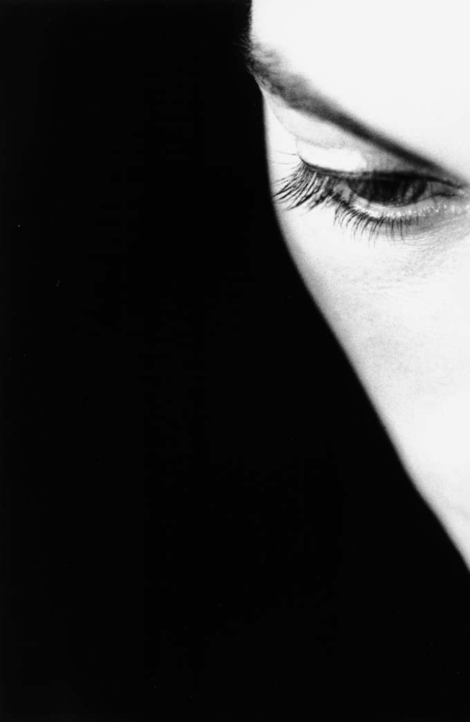 Ralph Gibson, Bastienne’s Eye, 50x40㎝, Gelatin Silver Print, 1987. (사진=아트스페이스 J 제공)