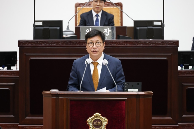 27일 도성훈 인천교육감이 시정질의에 답하고 있다. ( 사진 = 인천시교육청 제공 )
