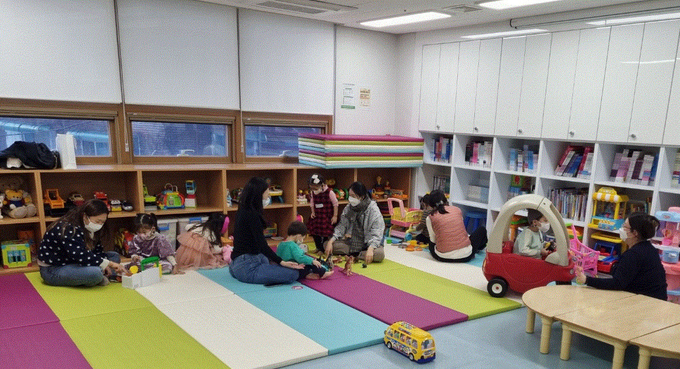 인천 남동구평생학습관 2층에 있는 공동육아나눔터 모습. ( 사진 = 남동구 제공 )
