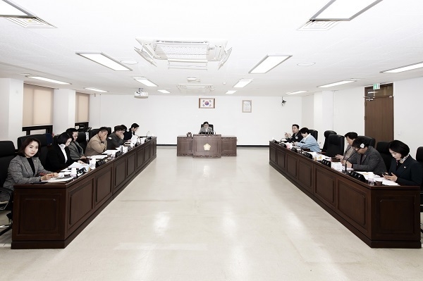 김포시의회가 지난 3일 4월 월례회의를 개최했다.(사진=김포시의회 제공)