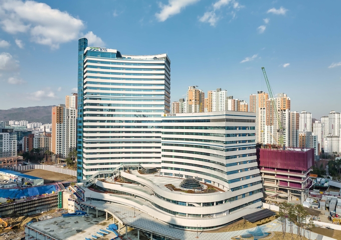 경기도는 현재 추진 중인 지방도로 확‧포장사업 52곳 중 올해 4곳을 개통 목표로 사업을 진행하고 있다고 밝혔다. (사진=경기도 제공)