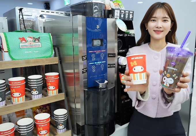 편의점 세븐일레븐이 산리오 캐릭터즈 시즌컵을 선보인다. (사진=세븐일레븐 제공)