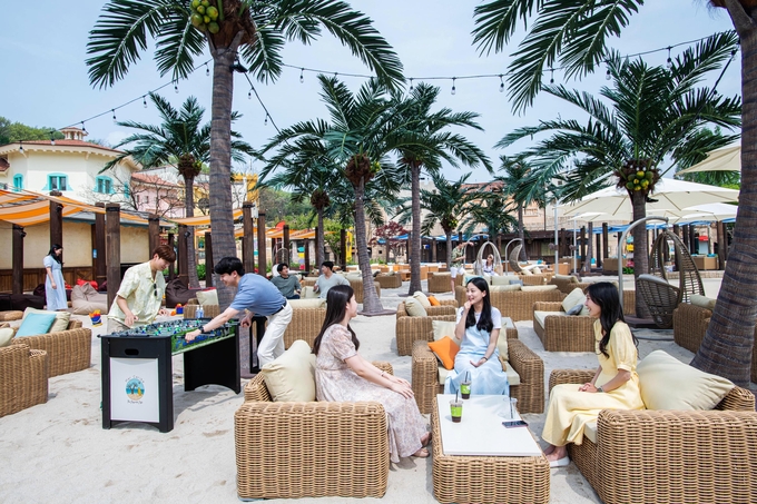 '마르카리베 더 베이사이드 카페(Mar Caribe The Bayside Cafe)가 오는 15일 문을 연다. (사진=케리비안 베이 제공)