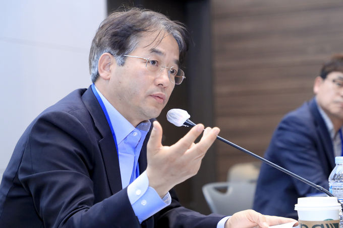 이동환 고양시장이 직접 사업설명회를 하고 있다. (사진=고양시 제공)
