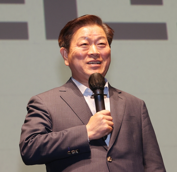 광명시 노인일자리 전담기관인 광명시니어클럽은 지난 12일 광명시민회관 대공연장에서 "2023년 노인일자리 및 사회활동지원사업"참여자 통합교육을 실시하였다.(사진=광명사 제공).
