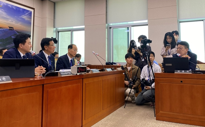 20일 열린 국회 국토교통위원회 전체회의에서 허종식 의원이 말하고 있다. ( 사진 = 허종식 의원실 제공 )
