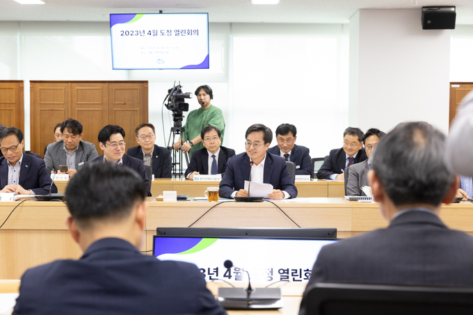 김동연 경기도지사가 26일 도청 다목적회의실에서 도정 열린회의를 열고 발언하고 있다. (사진=경기도 제공)