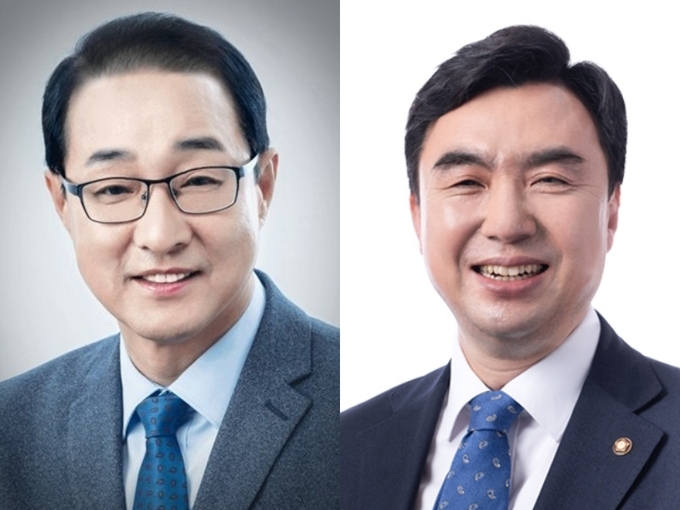 (왼쪽부터) 이성만 국회의원, 윤관석 국회의원.