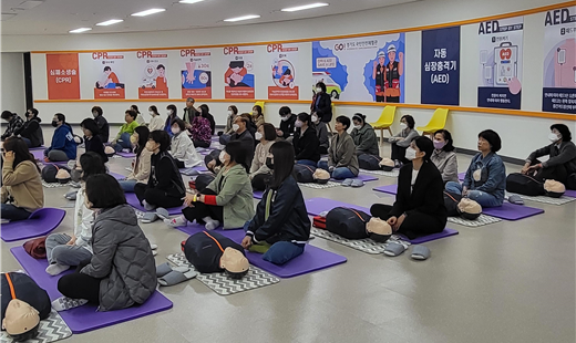 국민건강보험공단 인천경기지역본부 장기요양기관 종사자 대상 체험형 안전교육. (사진=국민건강보험공단 인천경기지역본부 제공)