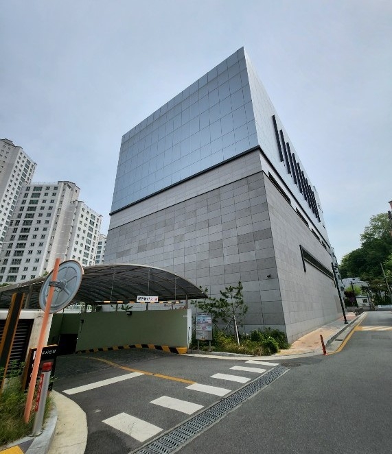 박달복합청사 부설주차장 입구.(사진=안양도시공사 제공)