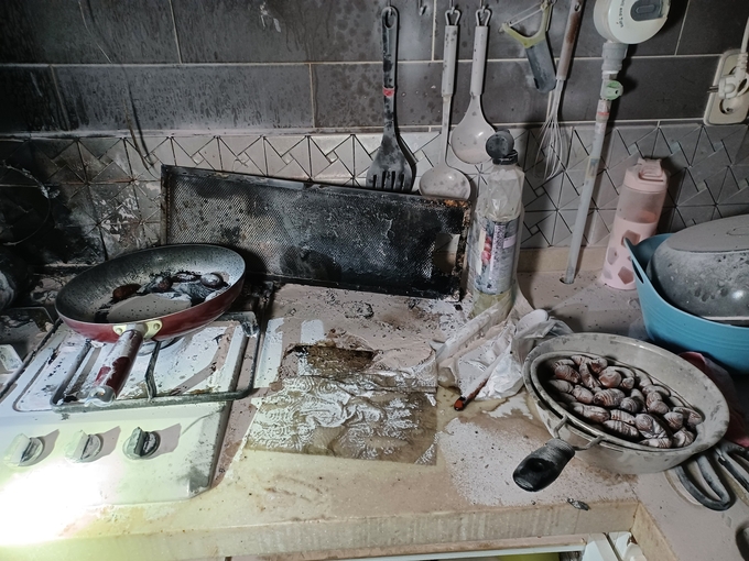  23일 부천시 심곡리의 한 오피스텔에서 화재가 발생했다. (사진=부천소방서 제공)