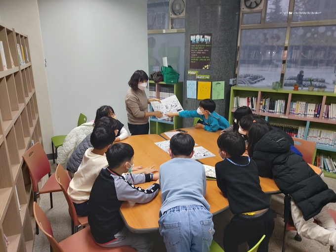 오산시 중앙도서관이 취약계층을 위한 ‘찾아가는 여름독서교실’을 운영한다. (사진=오산시 중앙도서관 제공)