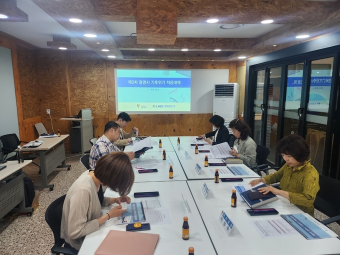 광명시는 지역 특성과 취약성 등을 반영한 제3차 기후위기 적응대책을 수립한다고 8일 밝혔다. (사진=광명시 제공)