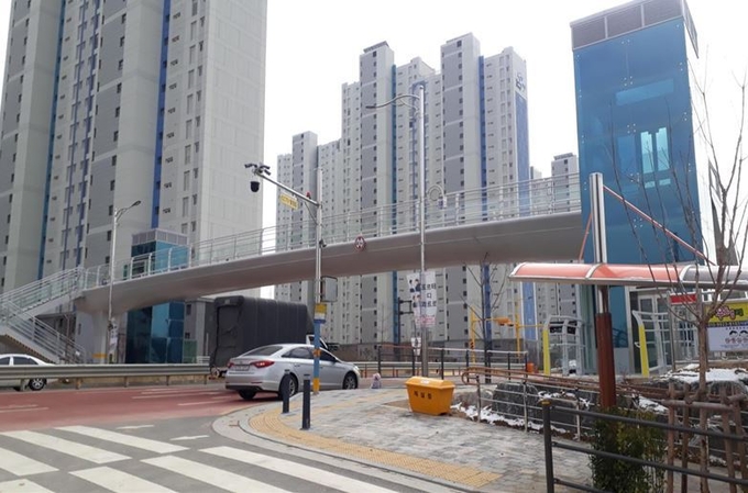 삼미초등학교 앞 육교 캐노피 설치사업 예정지(사진=오산시 제공)
