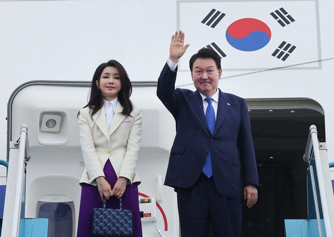 윤석열 대통령(오른쪽)과 김건희 여사. (사진=연합뉴스)