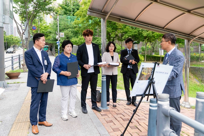 용인시의회 자치행정위원회는 심의 대상지에 대한 현장을 확인했다. (사진=용인시의회 제공)