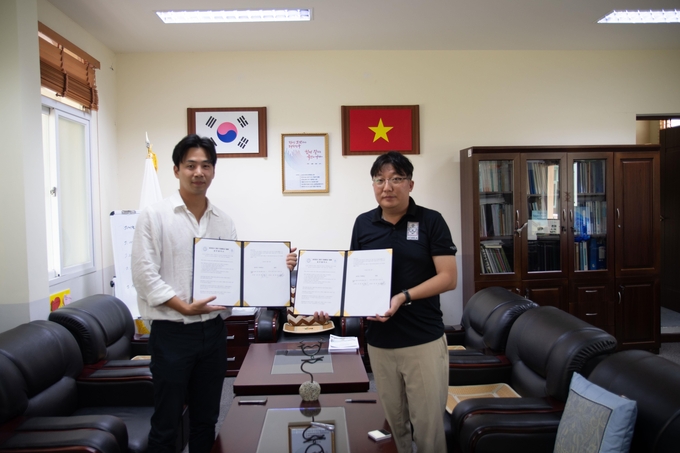 '청류'는 호치민시 한국국제학교와 업무협약식(MOU)을 맺었다. (사진=청류 제공)