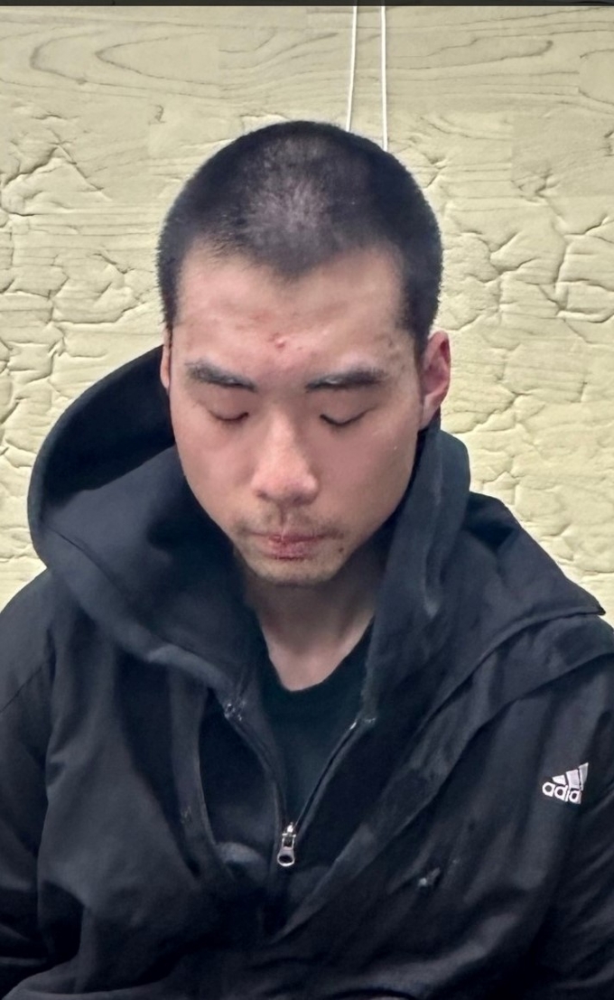  성남 분당 ‘묻지마 흉기 난동’ 피의자 최원종 씨의 검거 당시 모습. (사진=경기남부경찰청 제공)