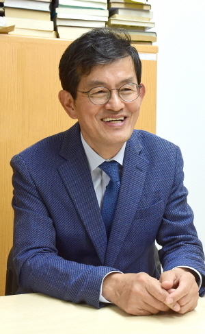 최광범 전 '신문과 방송' 편집장