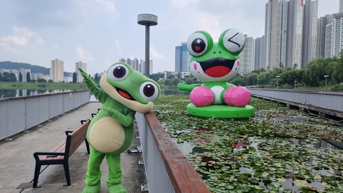 수원 광교호수공원에 설치된 수원이 조형물. (사진=수원시 제공) 