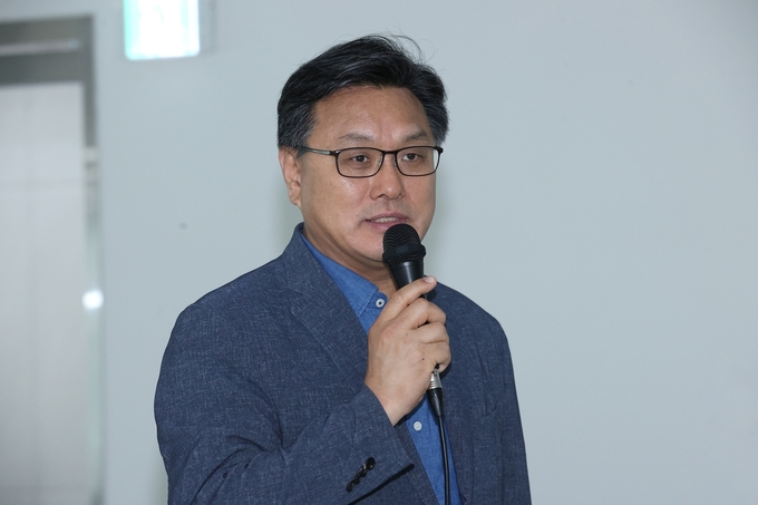 이정형 고양시 제2부시장이 원당재창조프로젝트를 설명하고 있다. (사진=고양시 제공)