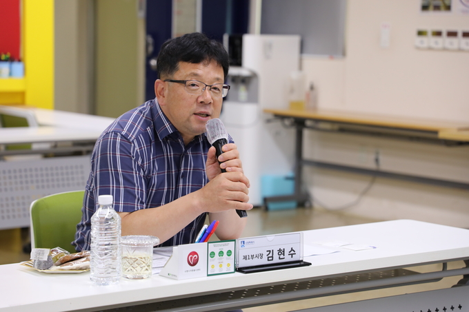 23일 수원시자원봉사센터에서 김현수 수원시 제1부시장이 인사말을 하고 있다. (사진=수원시 제공)