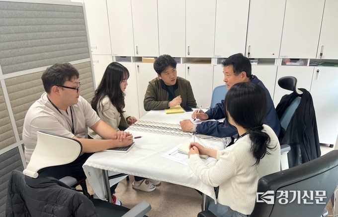 구리시가 부서별 맞춤형 컨설팅을 실시하고 있다. (사진=구리시 제공)<br>
