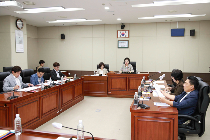 용인특례시의회 의회운영위원회가 임시회를 개회하고 있다. (사진=용인시 제공)