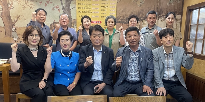 하은호 군포시장이 소상공인 연합회와 간담회를 가졌다. (사진=군포시 제공)