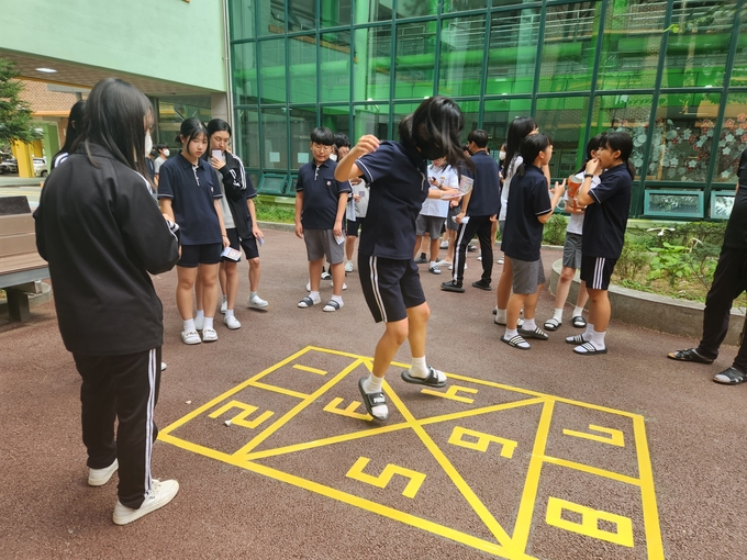 지난 6일부터 수원시 화홍중학교가 2학기 친구사랑 주간을 운영했다.(사진=화홍중 제공)