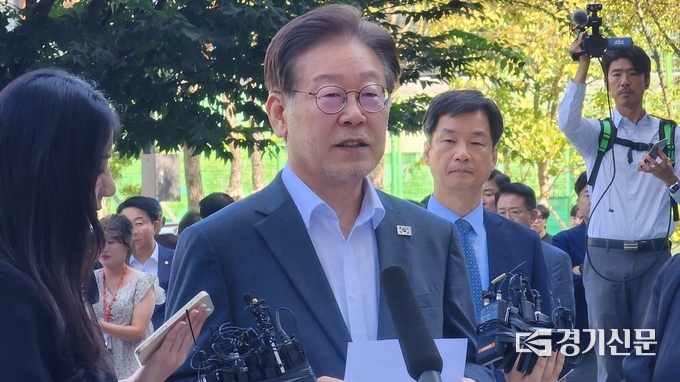  9일 이재명 더불어민주당 대표가 수원지검에 출석해 입장문을 읽는 모습. (사진=박진석 기자)
