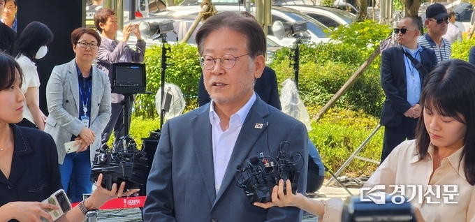  12일 수원지검에 2차로 출석한 이재명 더불어민주당 대표. (사진=박진석 기자)