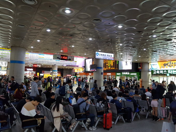 인천종합터미널 대합실 전경. ( 사진 = 인천교통공사 제공 )