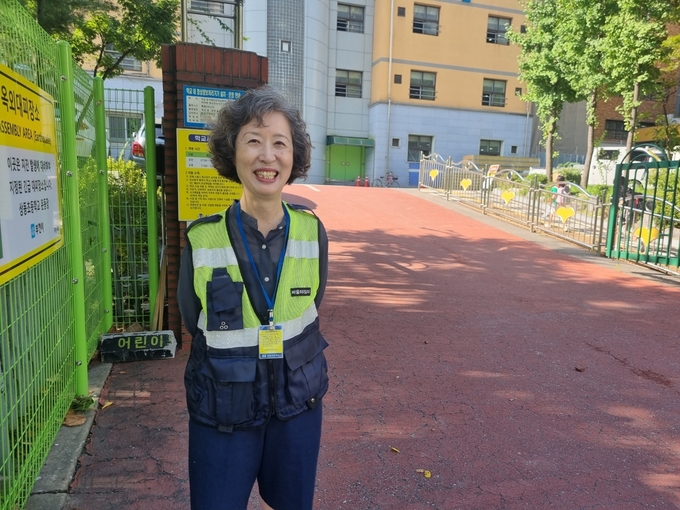 박명희 배움터 지킴이. (사진=상동초등학교 제공)
