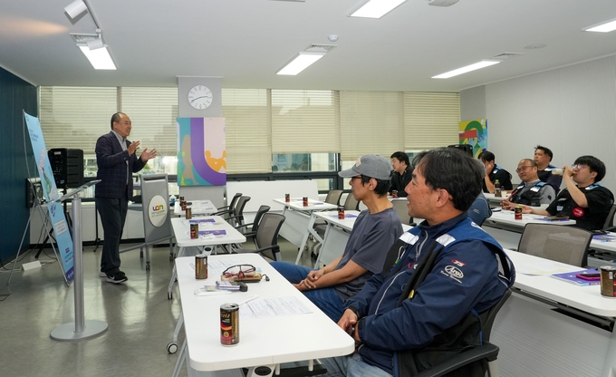 배달노동자 안전교육 모습. (사진=안양시 제공)